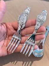 カラフルな動物デザインのベビー用スプーン＆フォーク【虎・キリン・サル・創意デザイン】（  セットアップ対応）