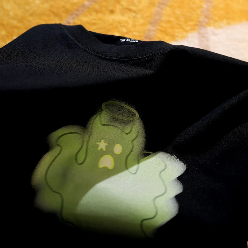 大人かっこいいTシャツを選ぶには？柔らかさとデザインのバランスが鍵