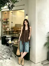 レトロな花柄のフリル付きキャミソール【夏用・ノースリーブ・スリム効果】