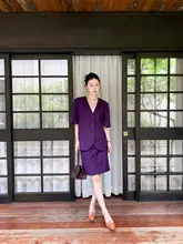 ヴィンテージ風のゆったりした短袖ジャケットとスカートのコーディネート（セットアップ対応）