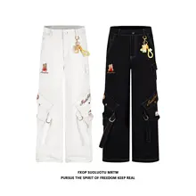 刺繍入り大口ポケット付きイエローベアデザインのワイドレッグカジュアルパンツ【ゆったりス  トレート・女性用】