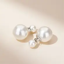 個性的なデザインのパールイヤリング【上品で美しい】