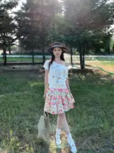 小花柄のリゾート風プリーツスカート【Aライン・カジュアル・夏用・ミディ丈】