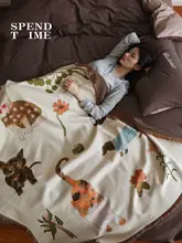 オリジナルアートデザインの猫柄ひざ掛け【ニット・ソファ用・インテリア装飾】