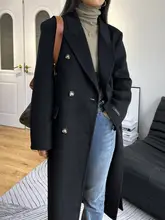 秋冬用・米白色のダブルフェイスウールコート【ショルダースタイル・ミドル丈・ノッチドラペル】