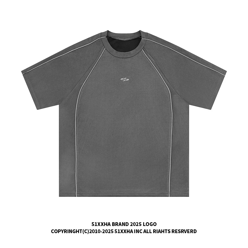 レトロラインデザインのゆったりフィット半袖Tシャツは、どんなシーンで活用できるのか