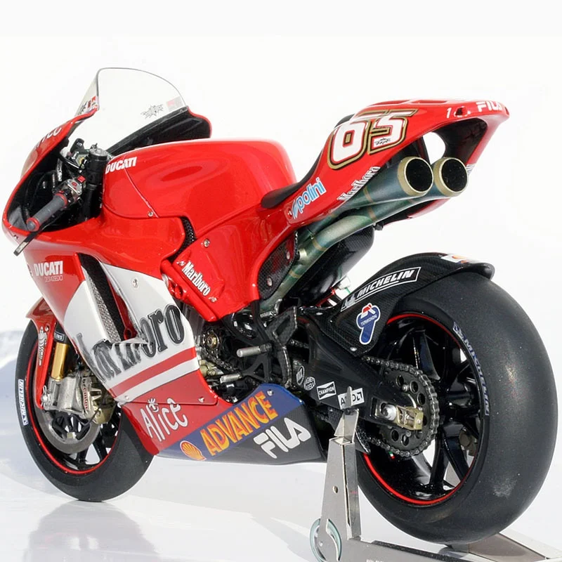 125cc レーサーレプリカ はどれくらいの性能あるの？実際のレーサーと比べてどう違うの？