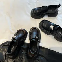 厚底の革靴【レトロ・イギリス風・ラフなデザイン・低ヒール】（セットアップ対応）