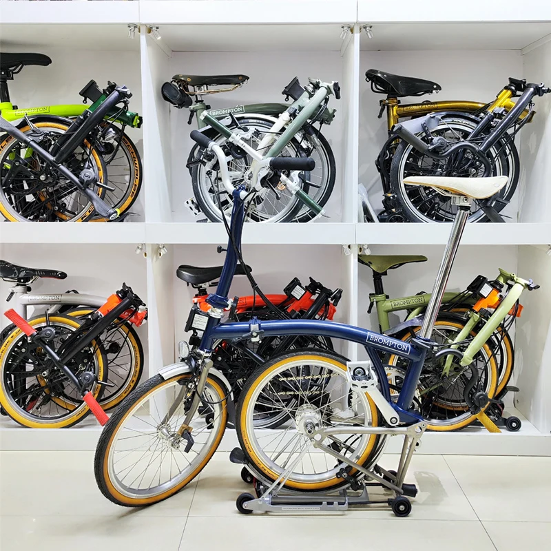 折りたたみ自転車用外タイヤ：マーク入りイエローサイドの全シーズン性能と実用性