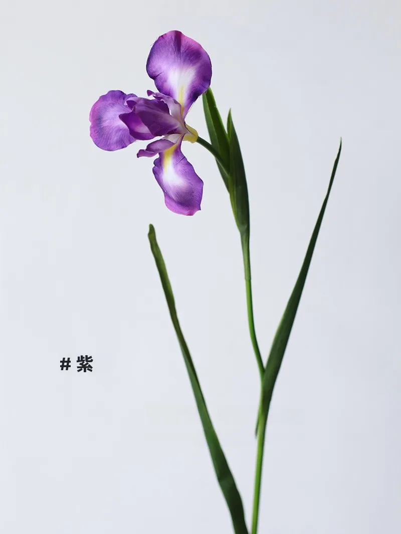 ブルーのハエトリソウ風アーティフィシャルフラワーで、暮らしに「静けさ」と「優しさ」を取り入れる方法は？