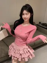 デザイン性のある刺繍入り蝶結びトップス【長袖・短丈・女性用・甘めスタイル】