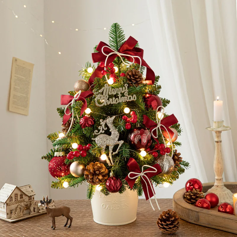 12月クリスマスに贈るプレゼントとして、クリスマスツリーは本当に必要なのか？