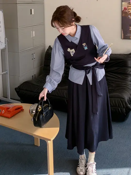 レディース 春秋用学院風トリプルセット【高級シャツ・ベスト・スカート】（セットアップ対応）