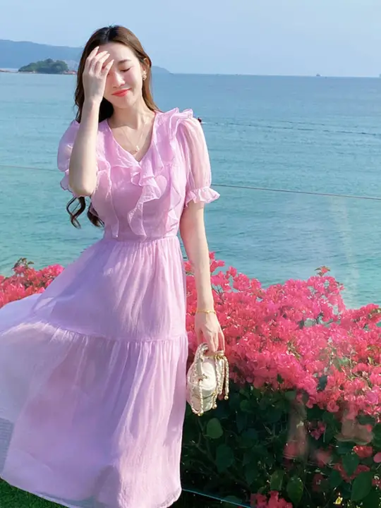 フリル付きVネックロングドレス【夏用・フィット感あり・デート向け】