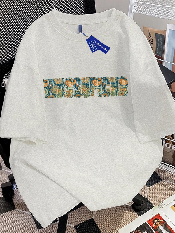 オーバーサイズ半袖Tシャツ：WASSUP ICONの学生向け夏用カジュアルデザインを徹底解説