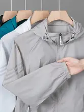 UPF50+ 薄手通気性の冷感 UVカットアウター【メンズ・ゆったりフィット・アウトドア用】