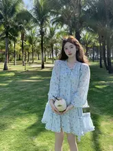 ブルーグリーン花柄ワンピース【重工ステッチ・フリルデザイン】