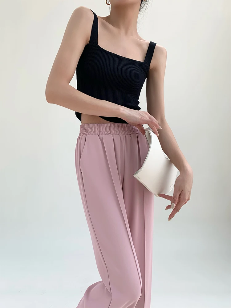 ゆったりパンツコーデをどうする？高腰ワイドパンツが通勤からレジャーまで救う理由