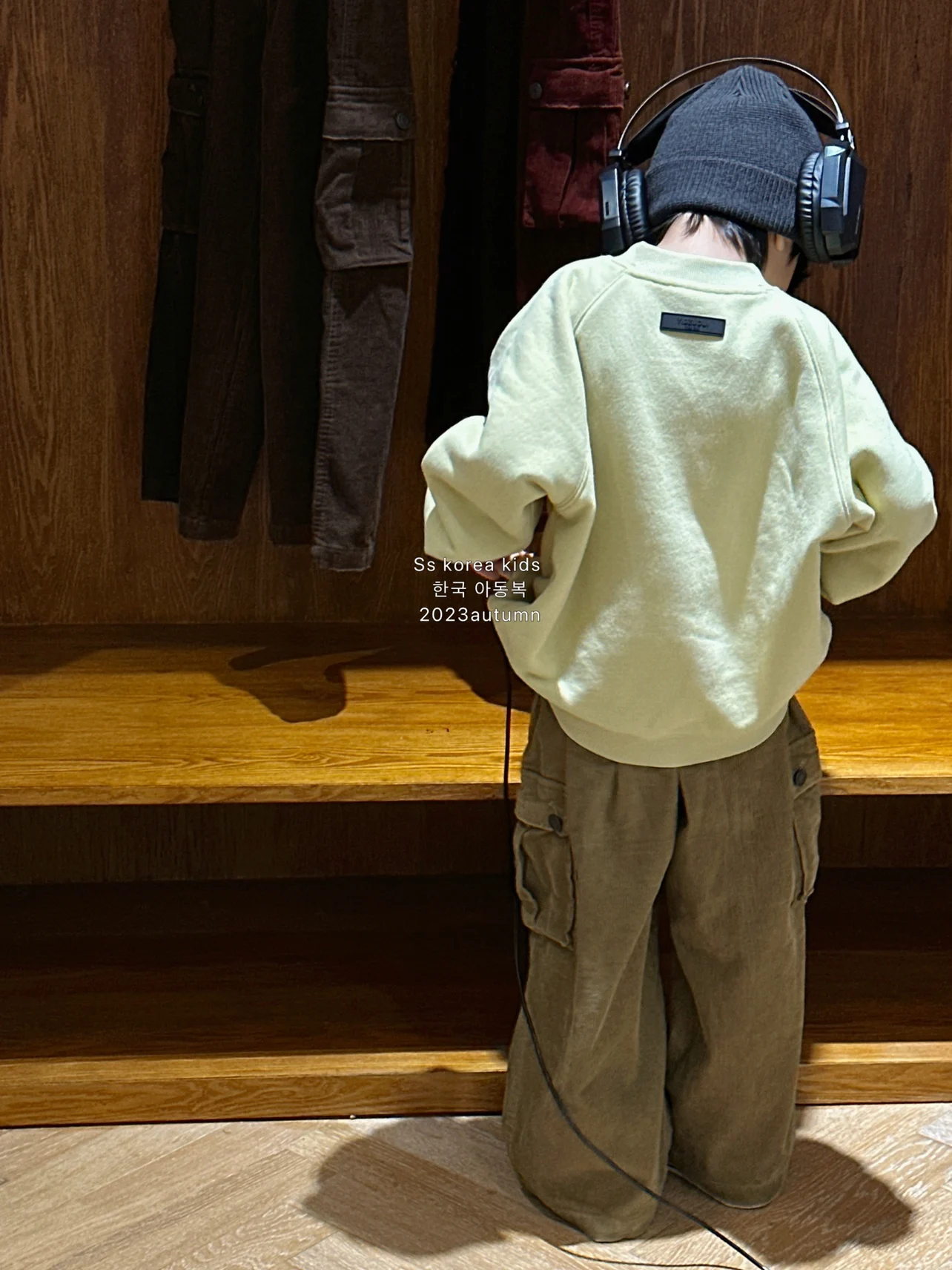 小学6年生の男子が選ぶ、通学とオフシーンで使える「おしゃれで洗濯しやすい」長袖Tシャツは？