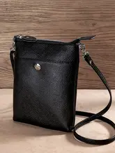 シンプルなデザインの牛革製クロスボディポーチ【男女兼用・カジュアル・ファスナー付き】