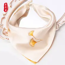 シルク製 手刺繍の花柄小ハンカチ【二重生地・伝統工芸】
