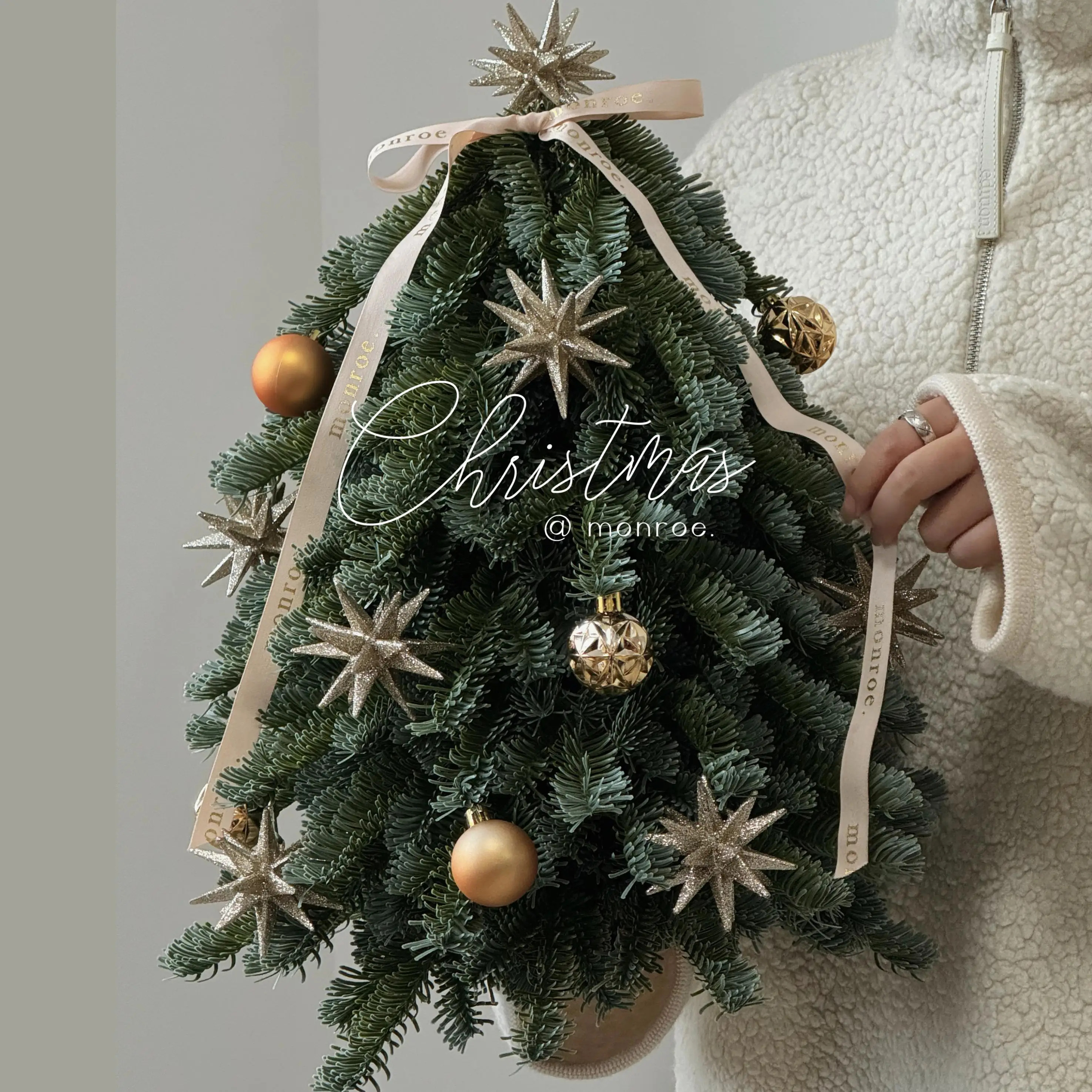 クリスマス職場で贈るプレゼント、本当に気遣いが伝わるのか？