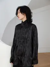 新中式デザインの百褶衿ボタンシャツ【サテン風・ダークスタイル】