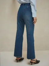 デザイン性のある梨形シルエットのフレアデニムパンツ【ヴィンテージブルー・ダブルポケット】