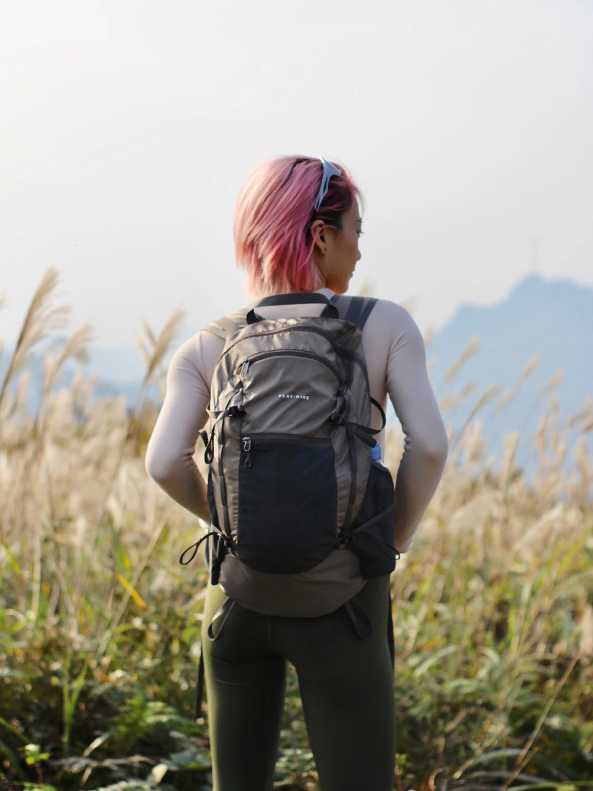 軽装登山で心を落ち着かせる、1つのバッグがもたらす変化は？