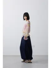 軽やかで透け感のあるオフショルダーシフォンブラウス【モナの調色パレットデザイン】