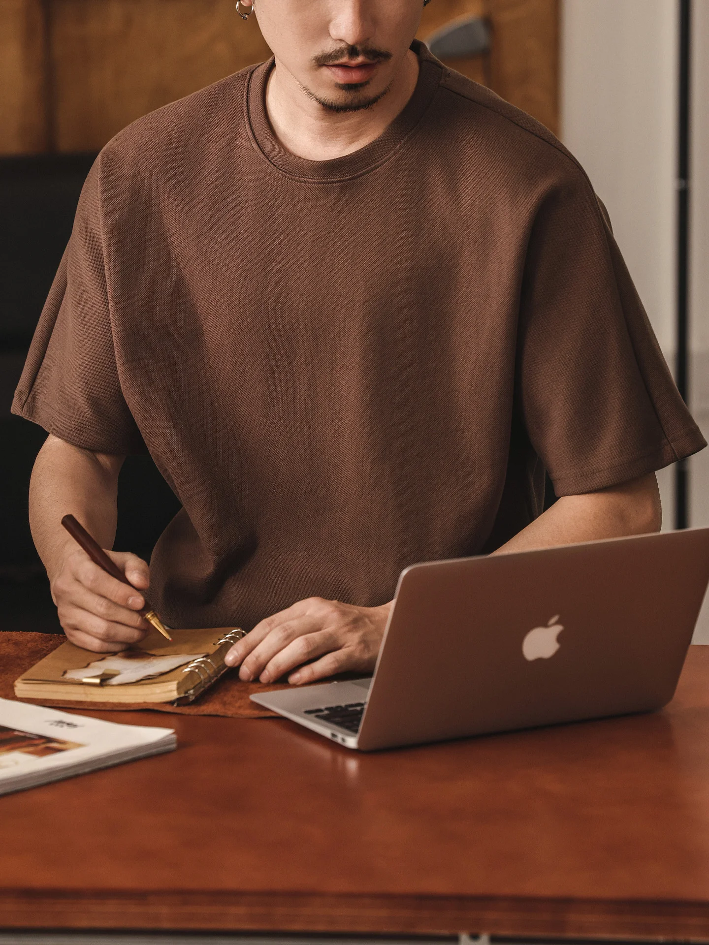 夏のメンズTシャツで失敗しない着こなしは？アメリカンビンテージ風のシンプルTシャツが答えになる