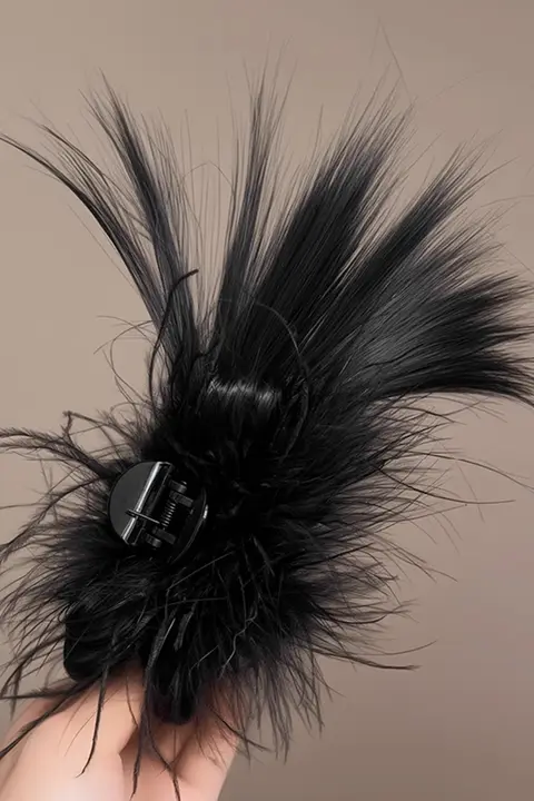 高級感のある羽毛ヘアクリップ【後頭部用・ボリュームアップ効果・シャーク型】