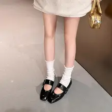 フレンチスタイルの秋用フラットシューズ【マリージェン・快適なソフトソール・スクエアトゥ】