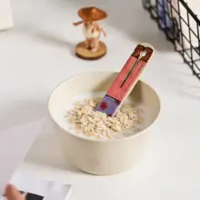 可愛らしい動物デザインの陶器製ロングスプーン【家庭用・カトラリー】