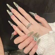 オリーブグリーンの猫目ネイルアート【春の妖精・ハンドメイド・ロングタイプ】