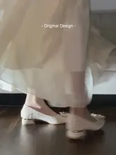 高級感あるバタフライデザインのハイヒール【クリスタル装飾・パール付き・粗めヒール・マリージェーンスタイル】