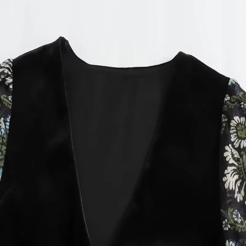 ブカブカの服はなぜ寒くなるの？実はこれ1つで解決できる秋の着こなしの秘密
