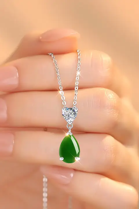 ネックレス ジュエリー 高級感 上品 母の日 誕生日 プレゼント 義母 母 年配の方 ギフトボックス