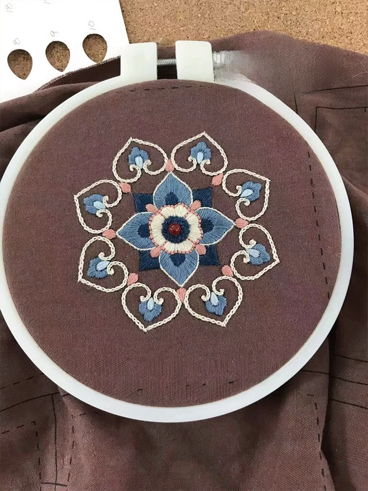 敦煌手工刺繍のDIY材料キット：布製小銭入れとキーケースの作り方と実用性