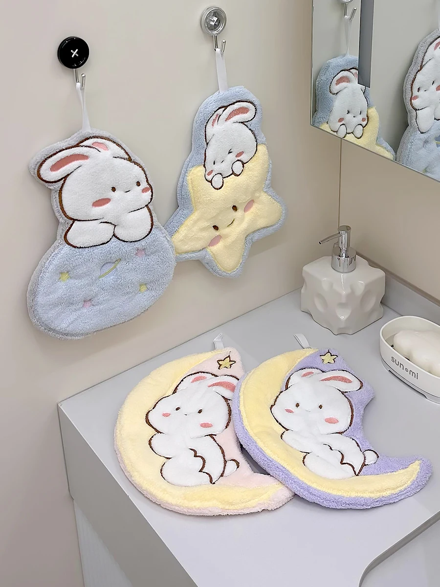 かわいいキャラクター付き子供用タオル：厚手で速乾の壁掛けタイプがおすすめ