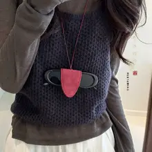 レオパード柄レザー製マグネット式メガネクリップネックレス【春夏向け・長めのストラップ・おしゃれアクセサリー】（セットアップ対応）