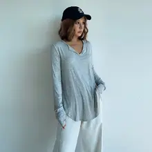 日焼け防止のラフなデザイン！アーチヘムのゆったり長袖カットソー【薄手・通気性・小Vネック】