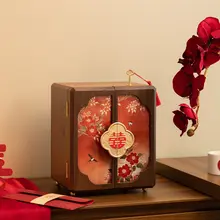 新婦への贈り物！ジュエリーボックス【高級感あるデザイン・ネックレス収納可】