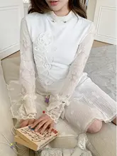 美しいレース刺繍の不規則デザイン！コットン製白色ハーフスカート