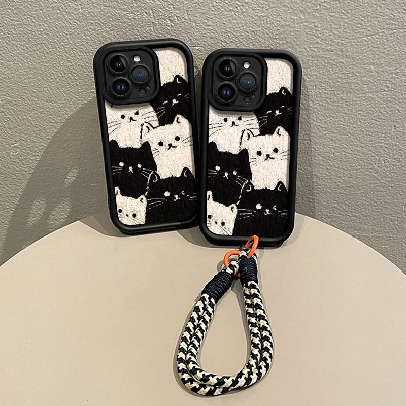 秋冬用黒白猫デザインのスマホケース：iPhone用保護カバーの実用性とデザイン性