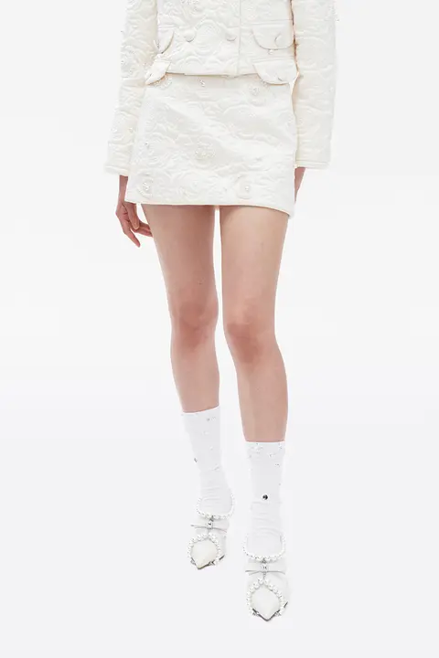 冬用 花柄刺繍スカート【デザイン性の高い】