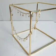 高品質な金色メッキの立方体多角形ディスプレイラック【ジュエリー収納用】