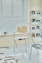 NORCHAIR 透明ダイニングチェア【北欧スタイル・肘掛け付き・小型住宅用】