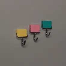 強力吸着マグネットフック【穴あけ不要・無痕タイプ】