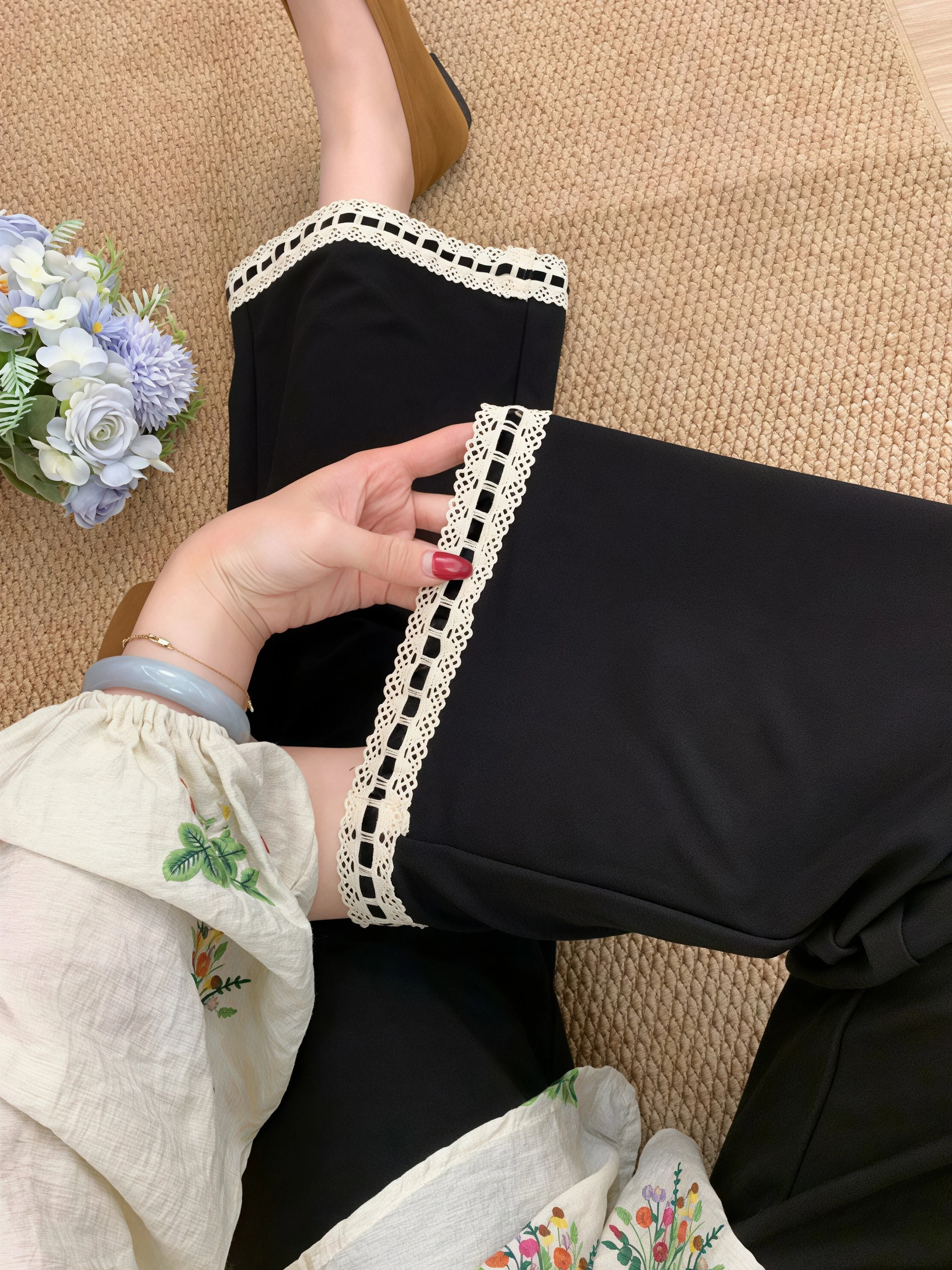 女性のパンツで悩むなら、黒パンツレディースはこう選ぶ？